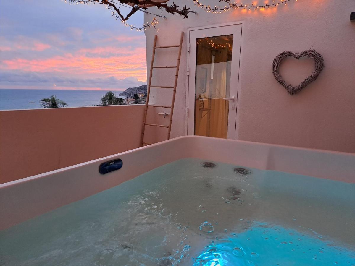 Les Suites Love 3 Spa Vue Mer Piscine Marseille Eksteriør billede