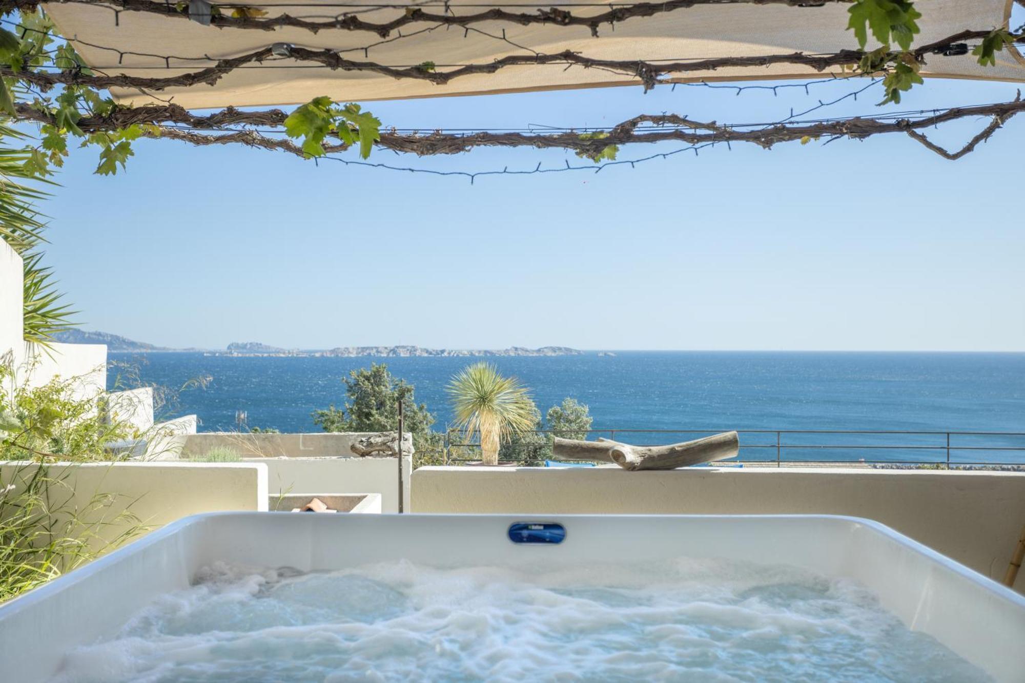 Les Suites Love 3 Spa Vue Mer Piscine Marseille Eksteriør billede